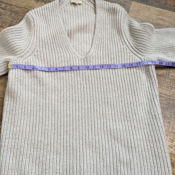 Aritzia Babaton Italian merino wool chunky knit sweater gray - Picture 4 of 10